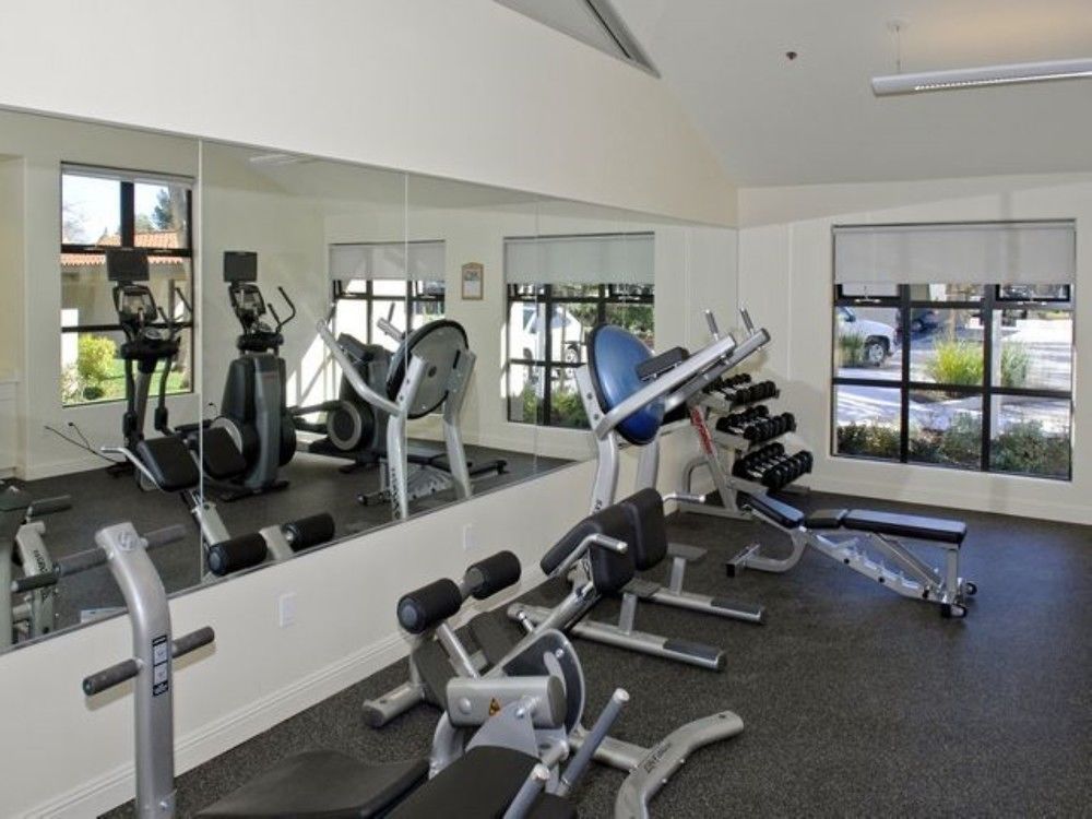 Global Luxury Suites At Downtown Mountain View Buitenkant foto
