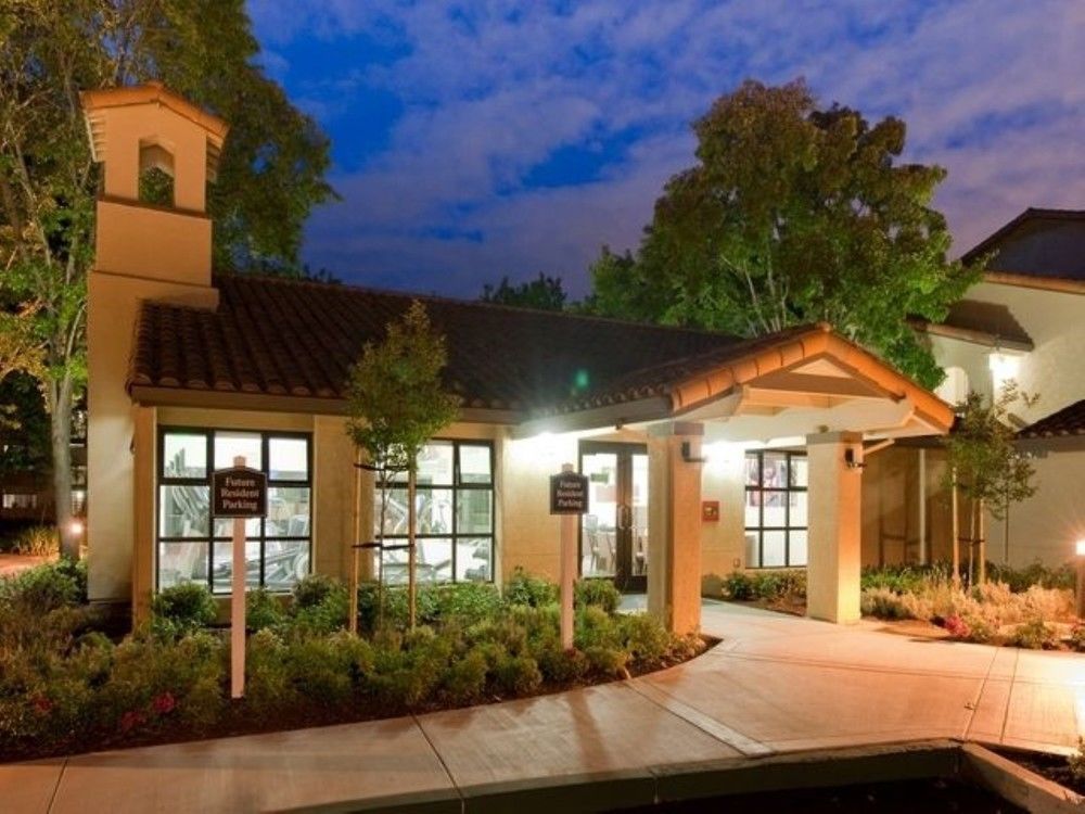 Global Luxury Suites At Downtown Mountain View Buitenkant foto