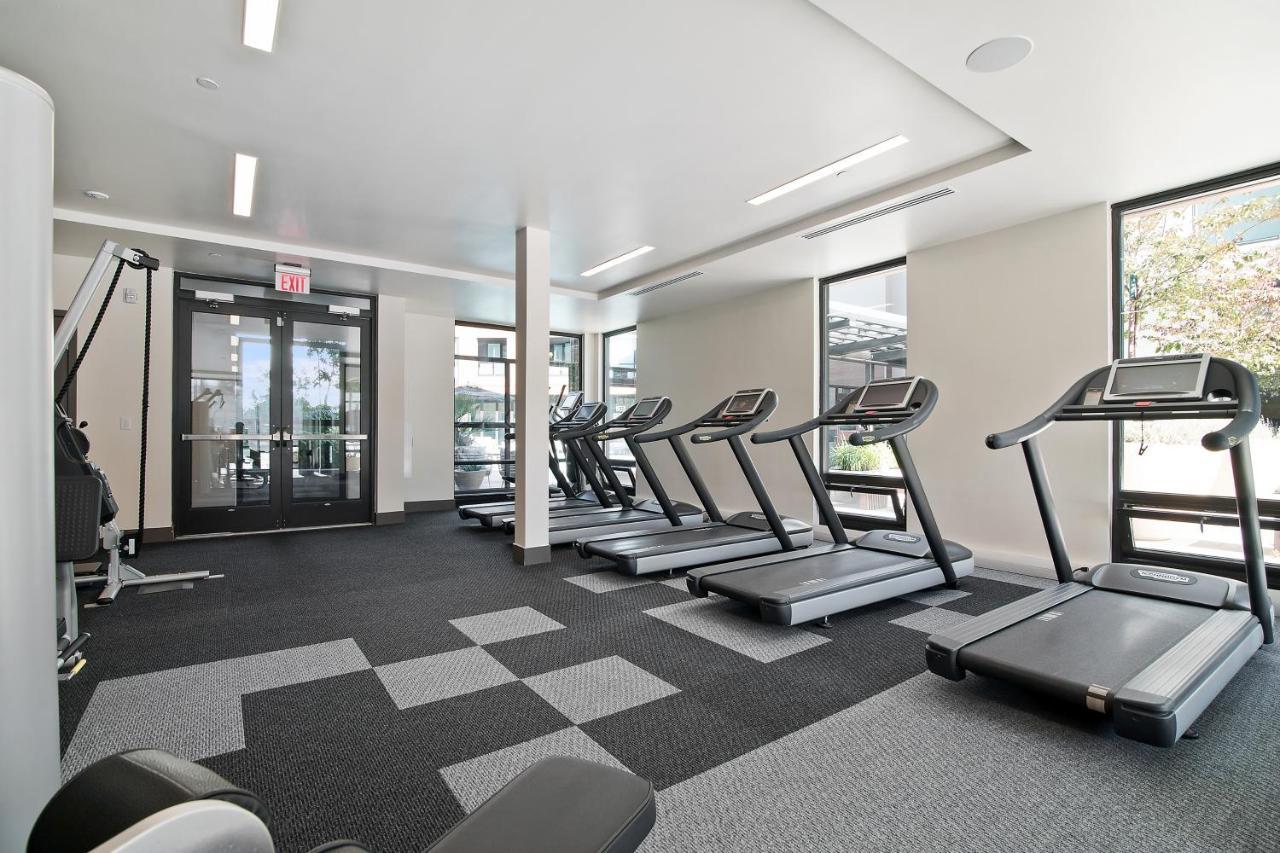 Global Luxury Suites At Downtown Mountain View Buitenkant foto